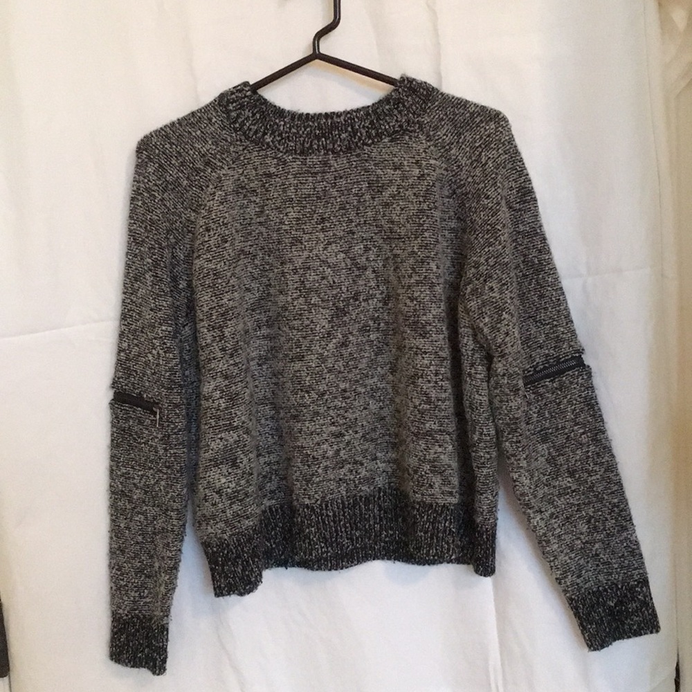 Grey Cropped sweater